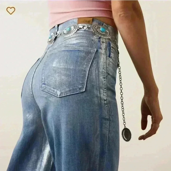 Ariat Women’s Ultra High Rise  Sliver Gloss Jazmine Wide Leg Jean - Picture 5 of 16